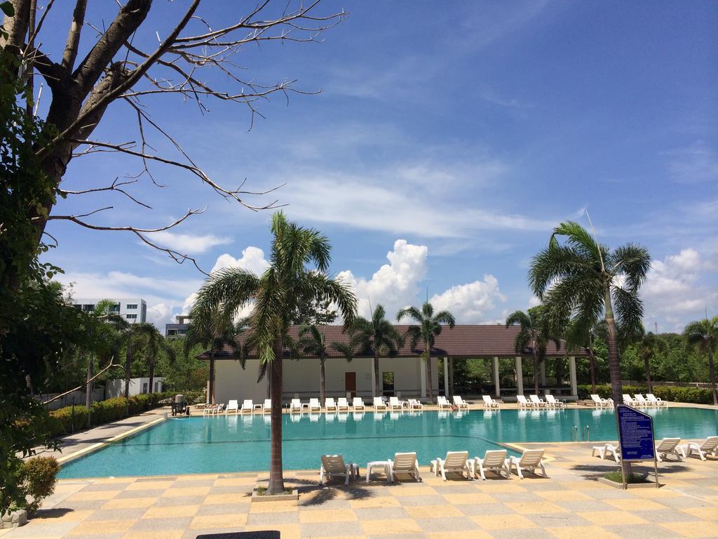V8 Seaview Ξενοδοχείο Jomtien Beach Εξωτερικό φωτογραφία